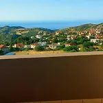 Bella Vista Aparthotel Okhthonia
