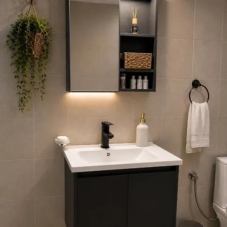 Apartmanhotel Bella Vista Okhthonia